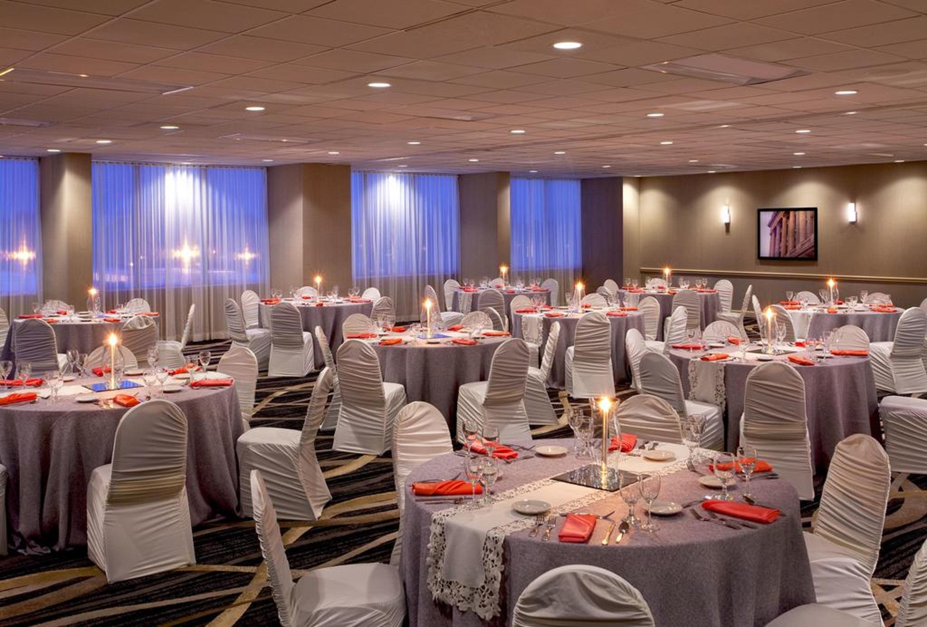 Four Points By Sheraton Cleveland Airport Επιχειρήσεις φωτογραφία