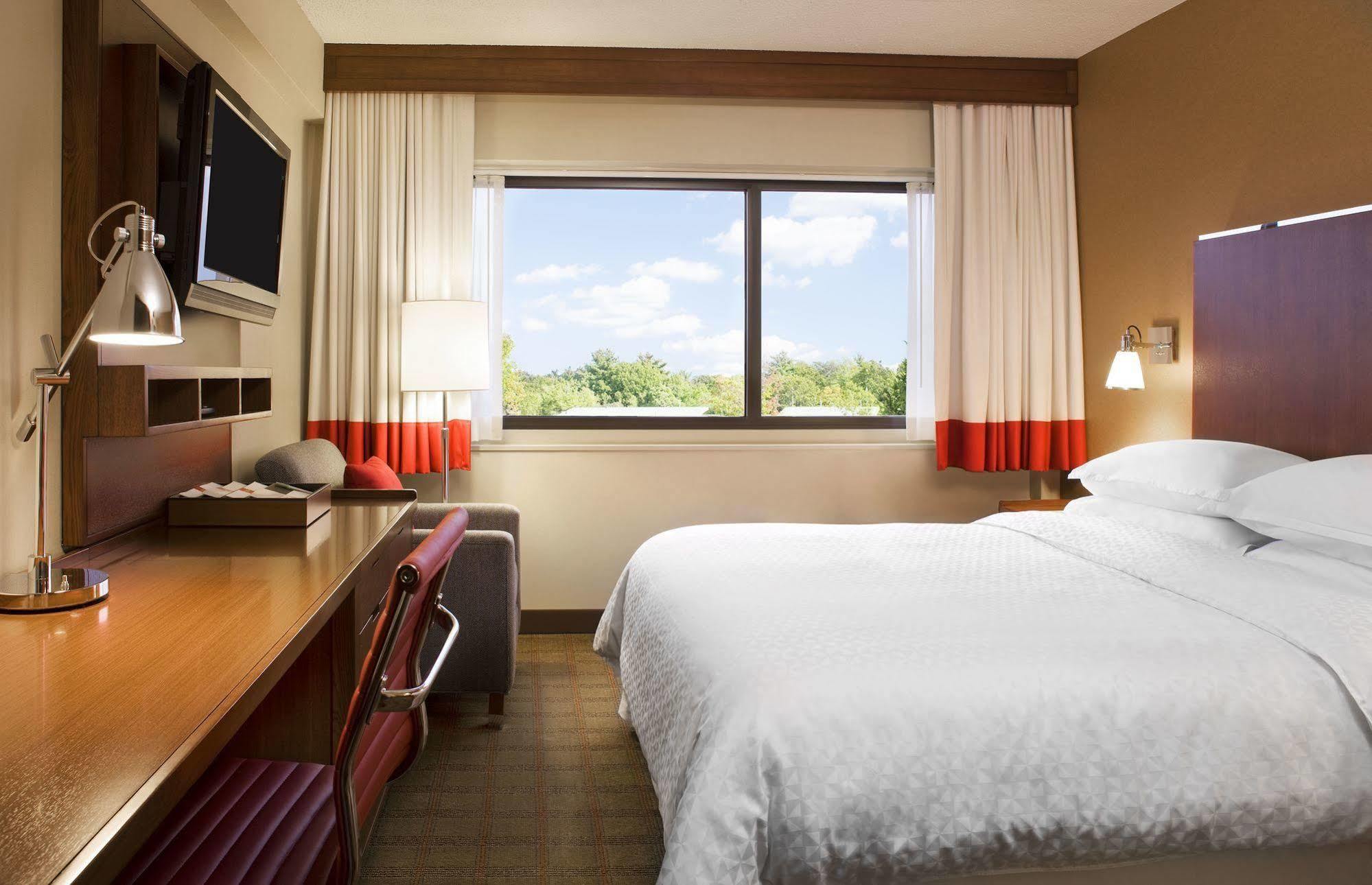 Four Points By Sheraton Cleveland Airport Εξωτερικό φωτογραφία
